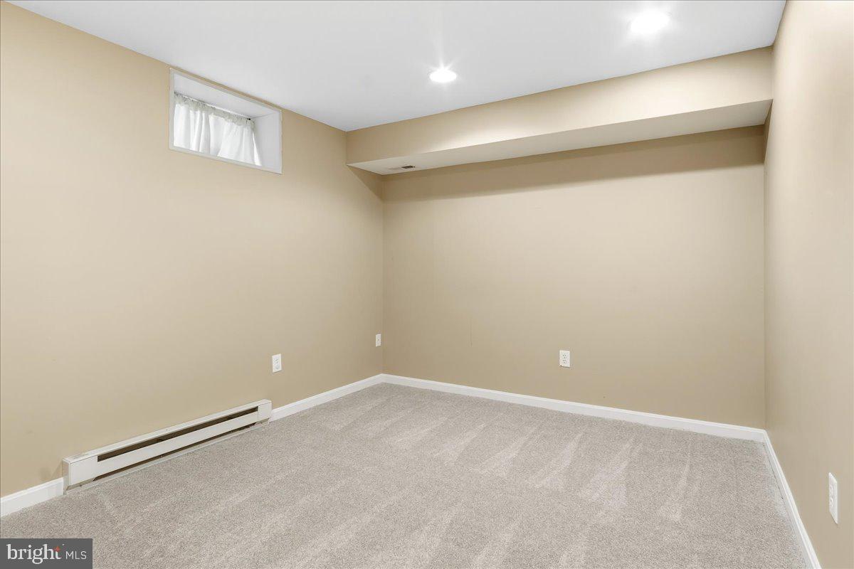 WHITTIER - Residential