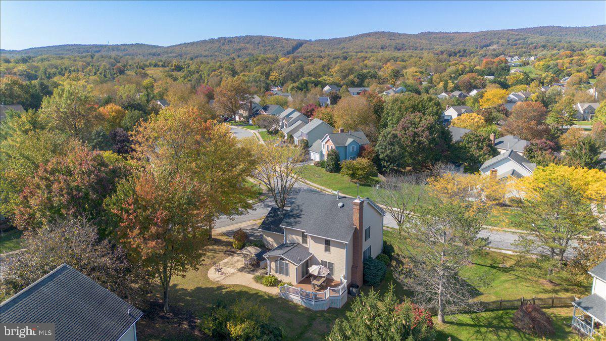2110 FOXFIELD