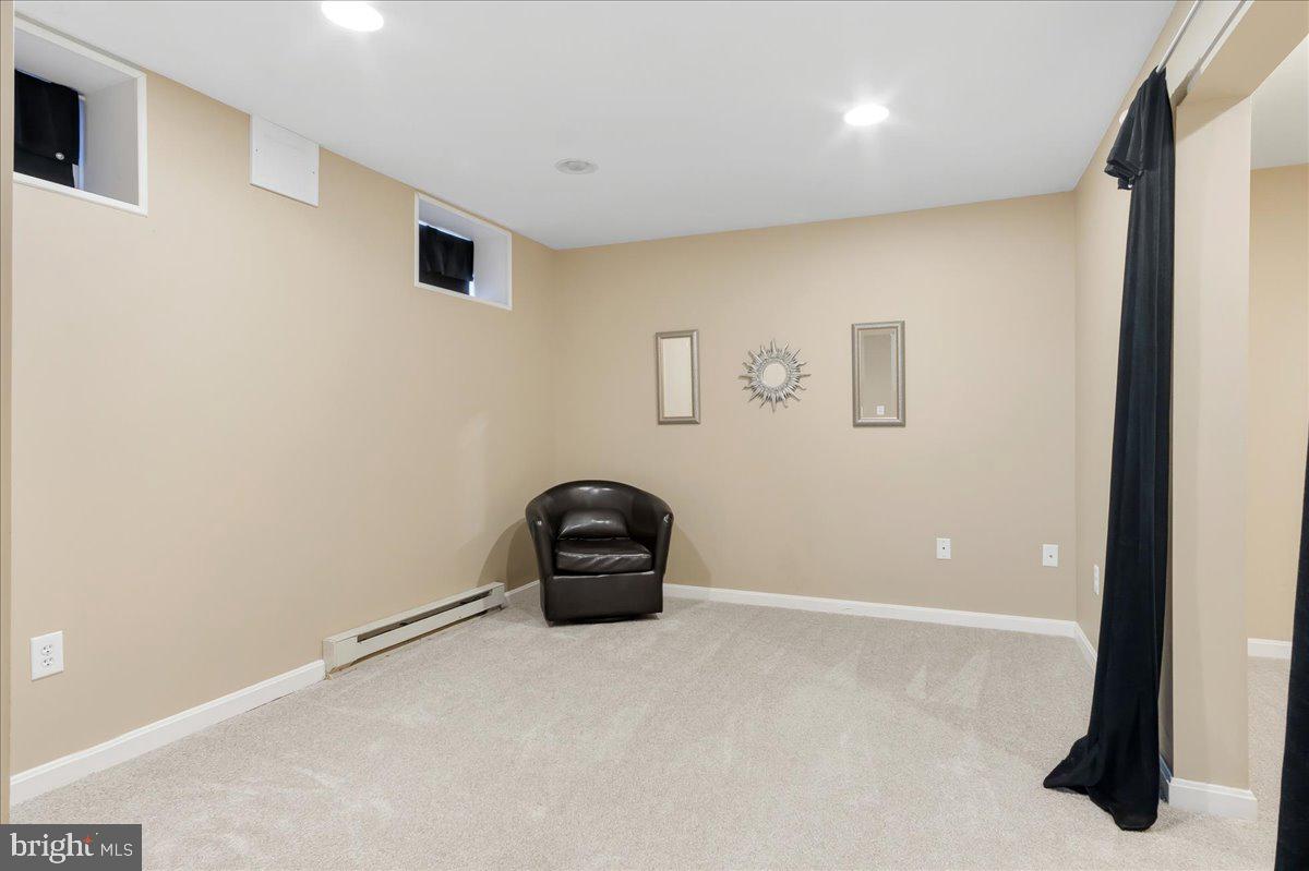 WHITTIER - Residential