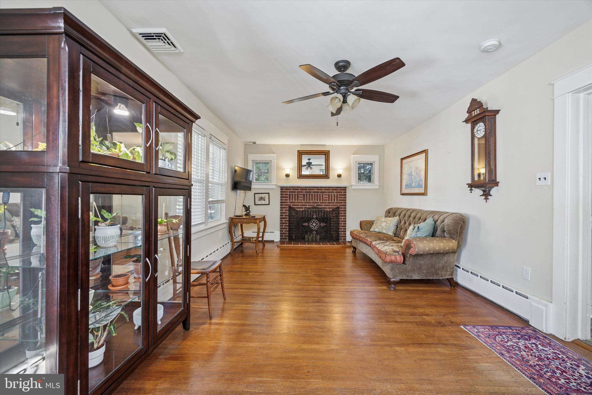 107 LEON AVENUE