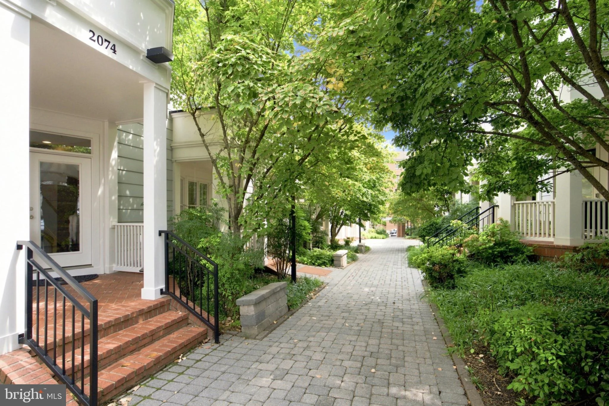2074 N Oakland Street, Arlington, VA, 22207