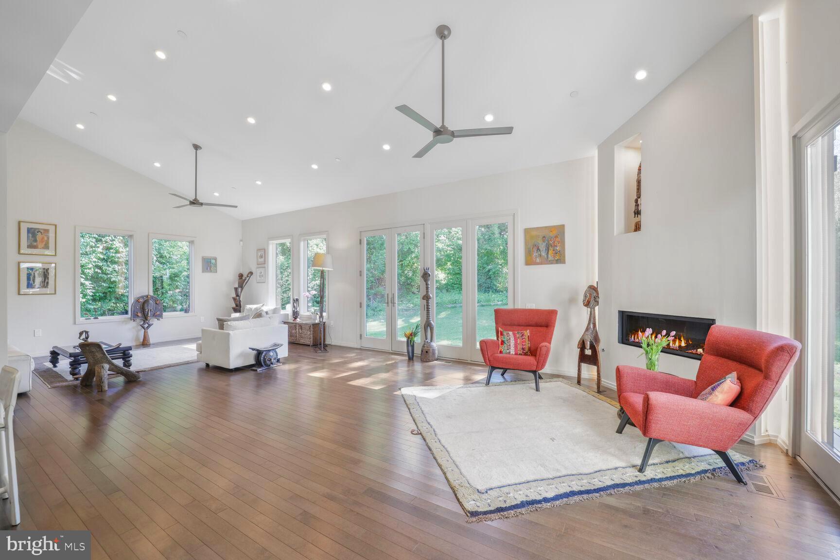 BRADMOOR - Residential