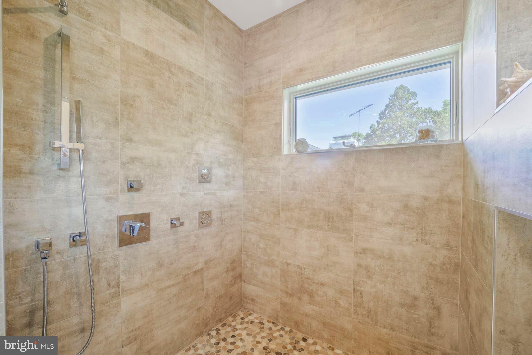 BRADMOOR - Residential