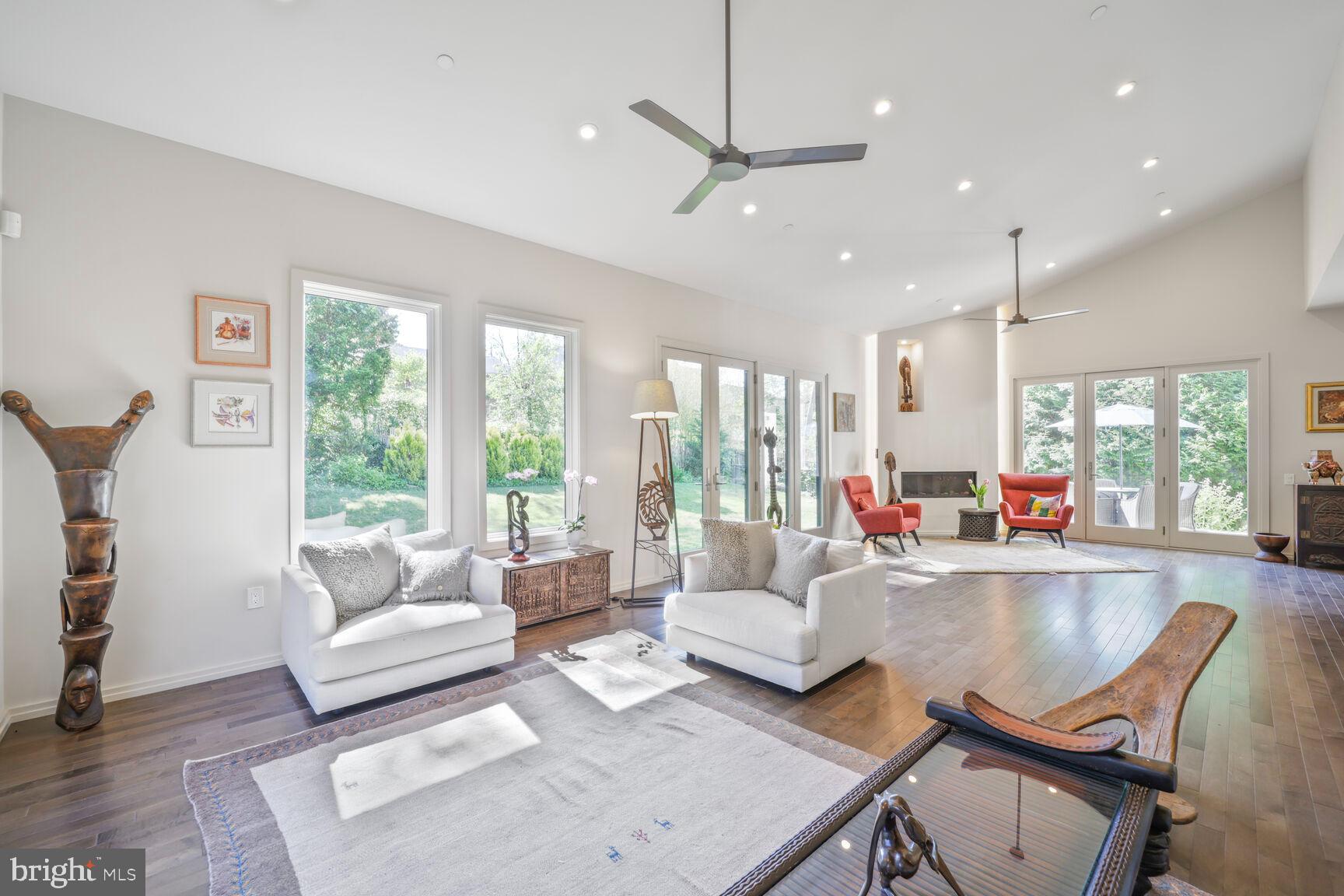 BRADMOOR - Residential