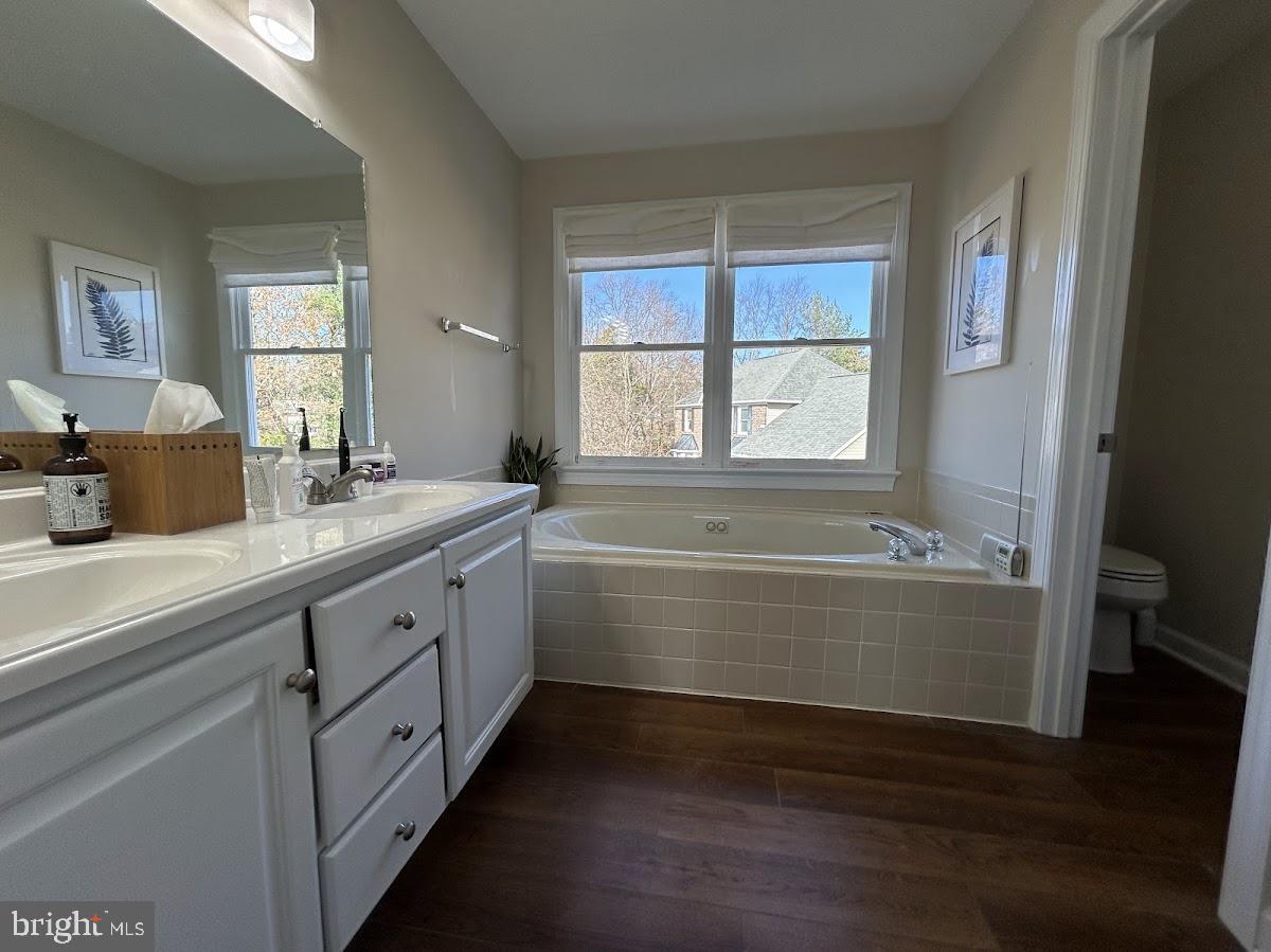 LEE'S HILL NORTH - Residential Lease