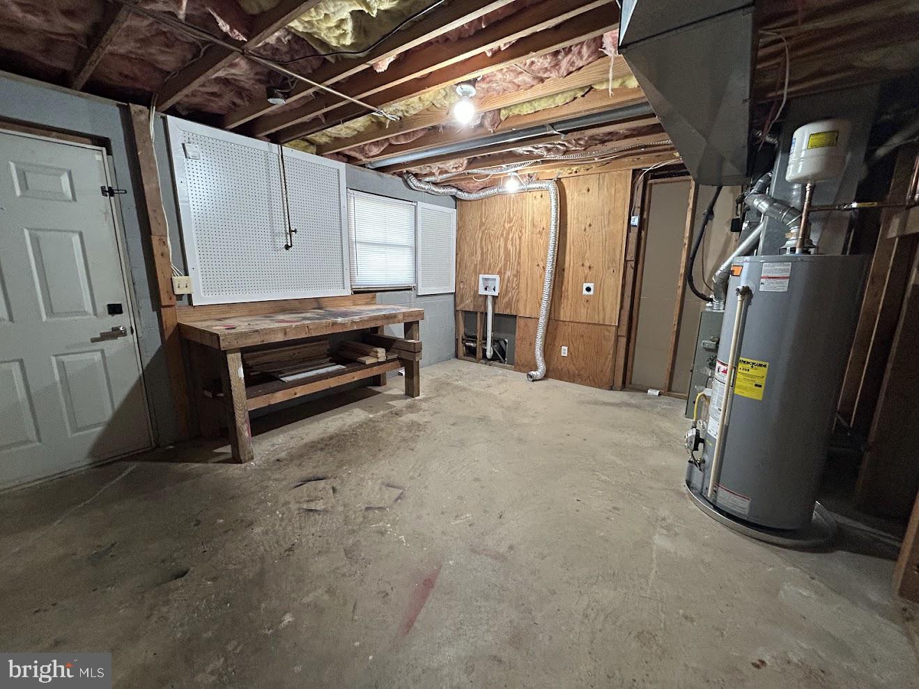 LEE'S HILL NORTH - Residential Lease