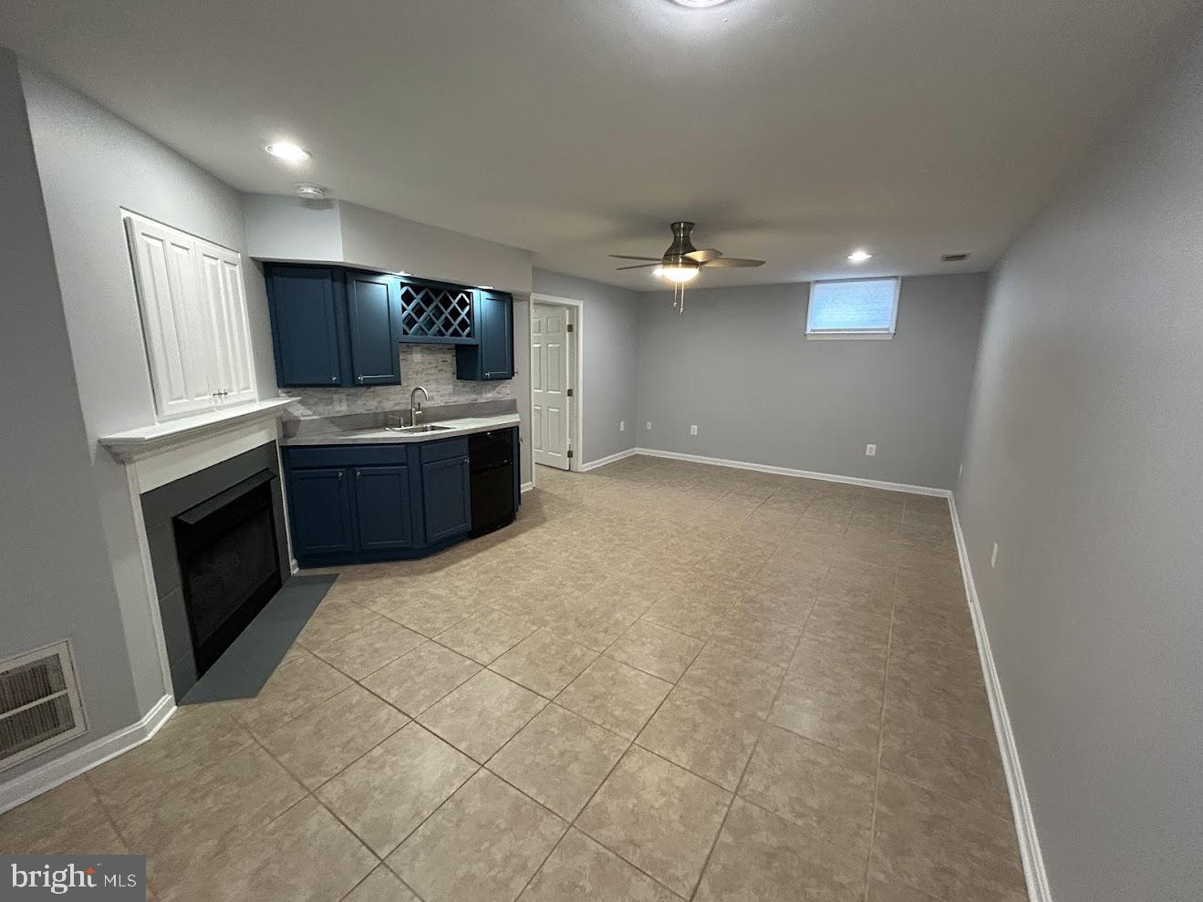 LEE'S HILL NORTH - Residential Lease