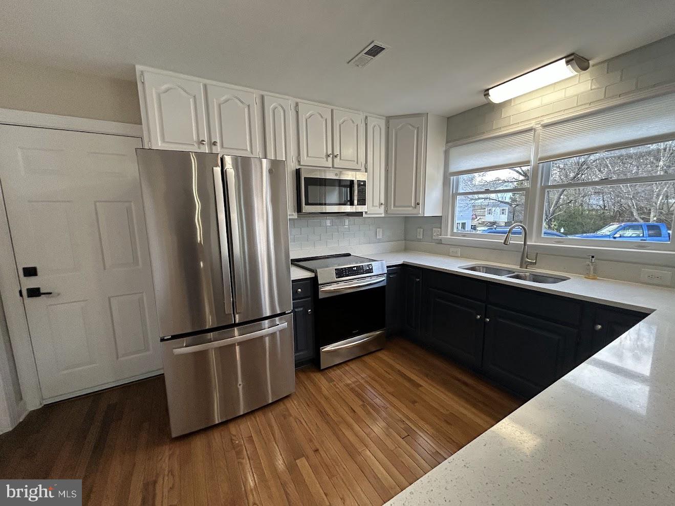 LEE'S HILL NORTH - Residential Lease