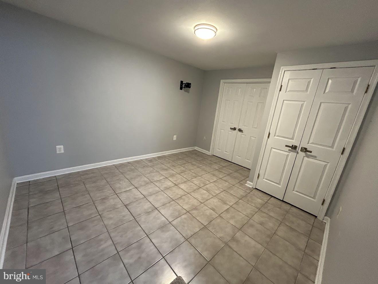 LEE'S HILL NORTH - Residential Lease