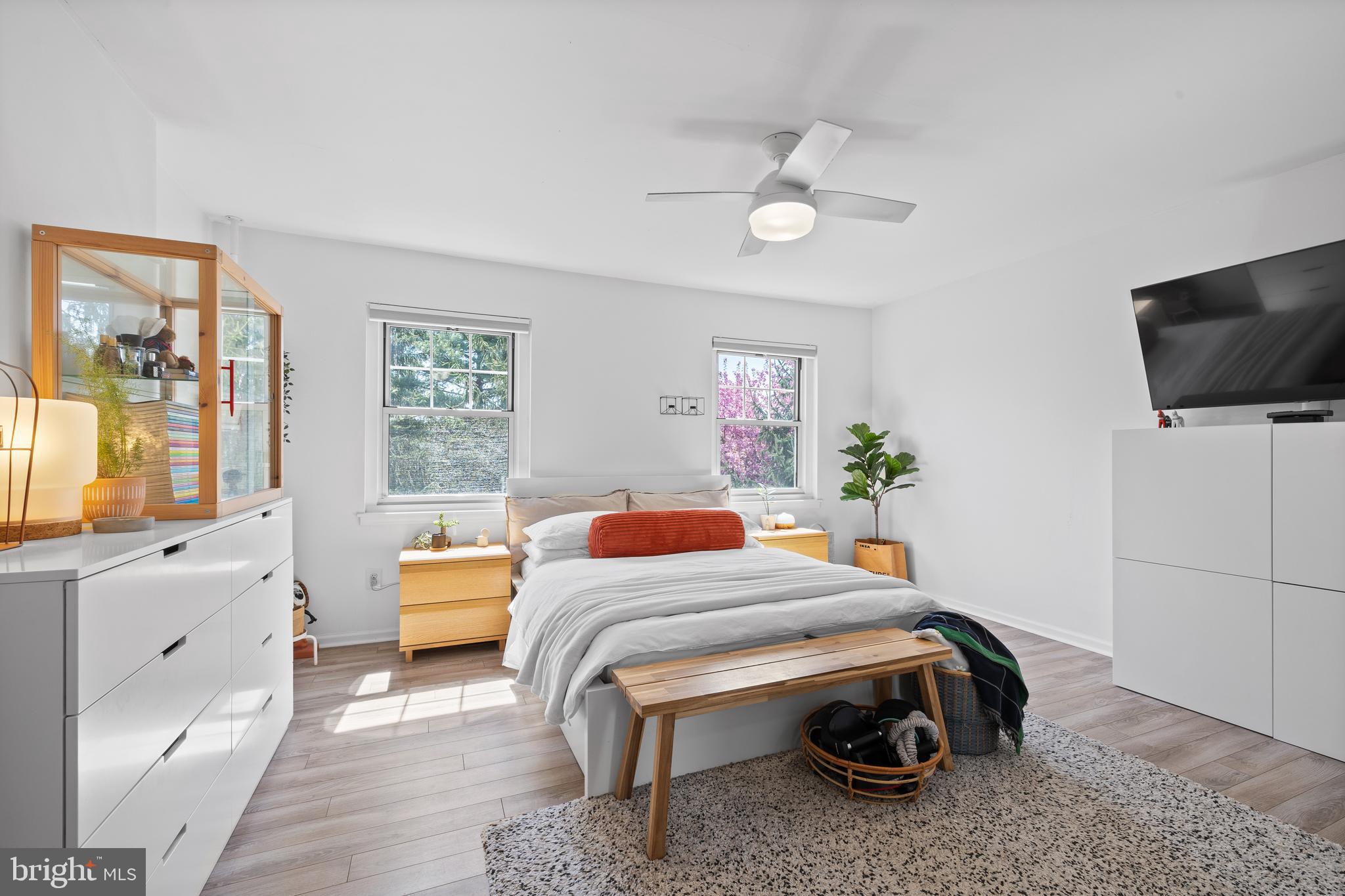 OXFORD OF BLUE BELL - Residential