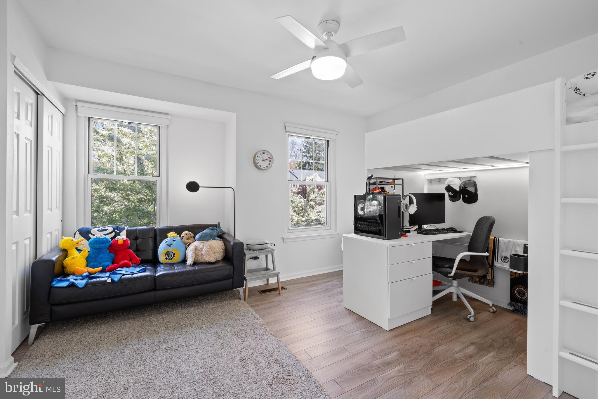 OXFORD OF BLUE BELL - Residential