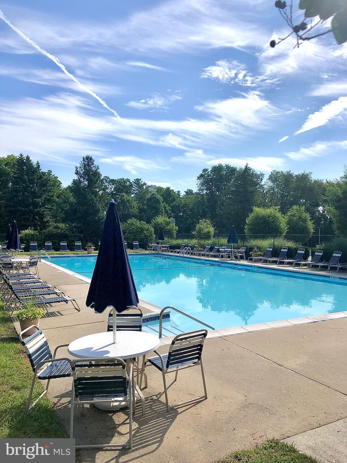 OXFORD OF BLUE BELL - Residential