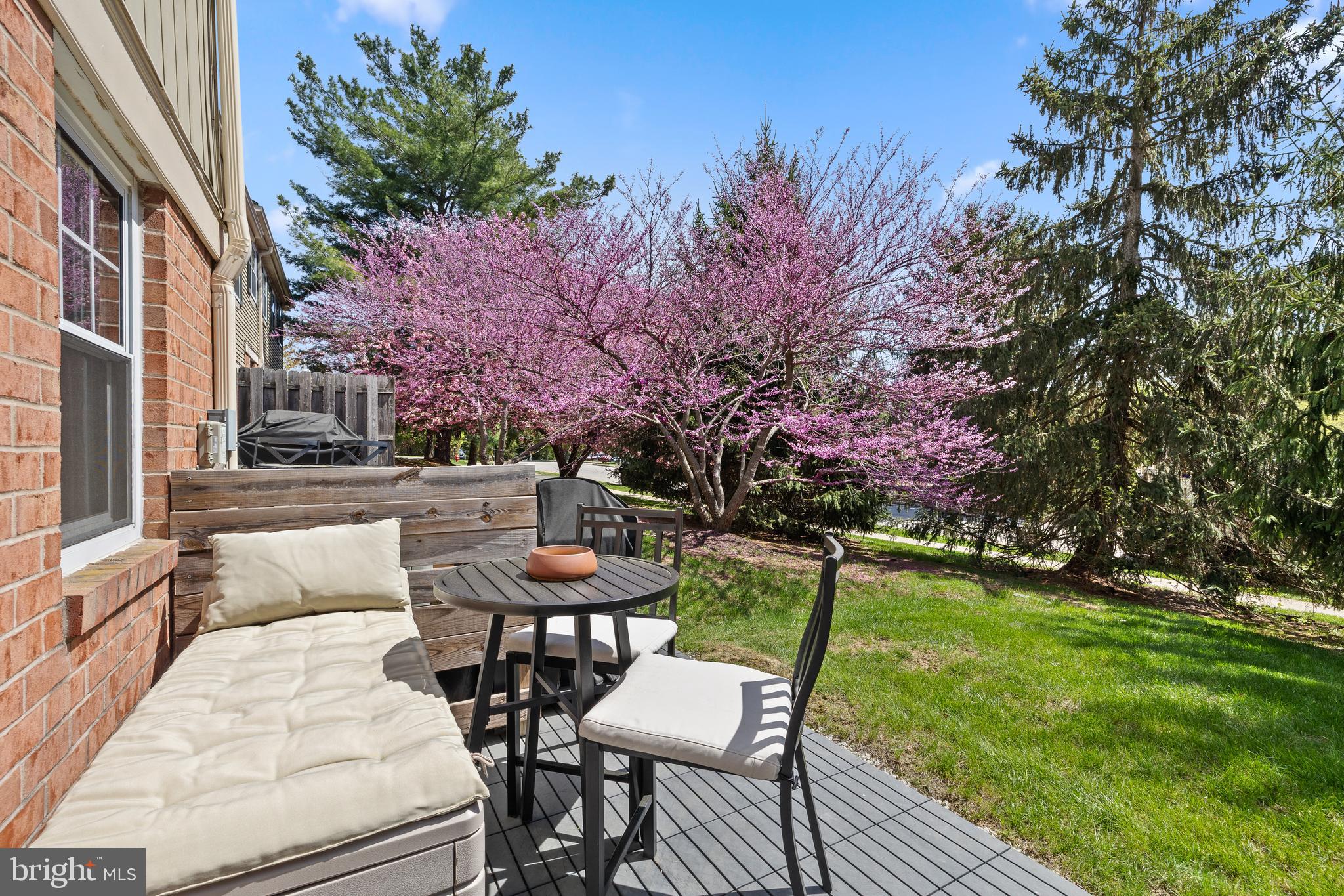 OXFORD OF BLUE BELL - Residential