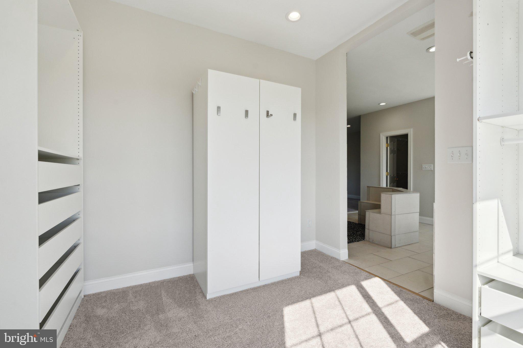 LONGMOOR FARM ESTATES - Residential