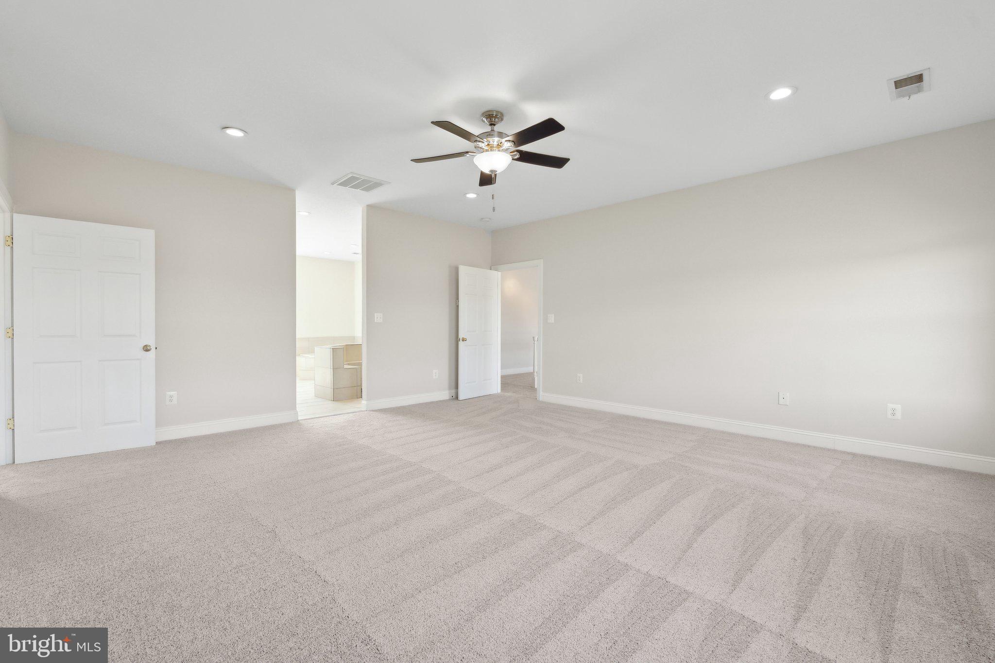 LONGMOOR FARM ESTATES - Residential