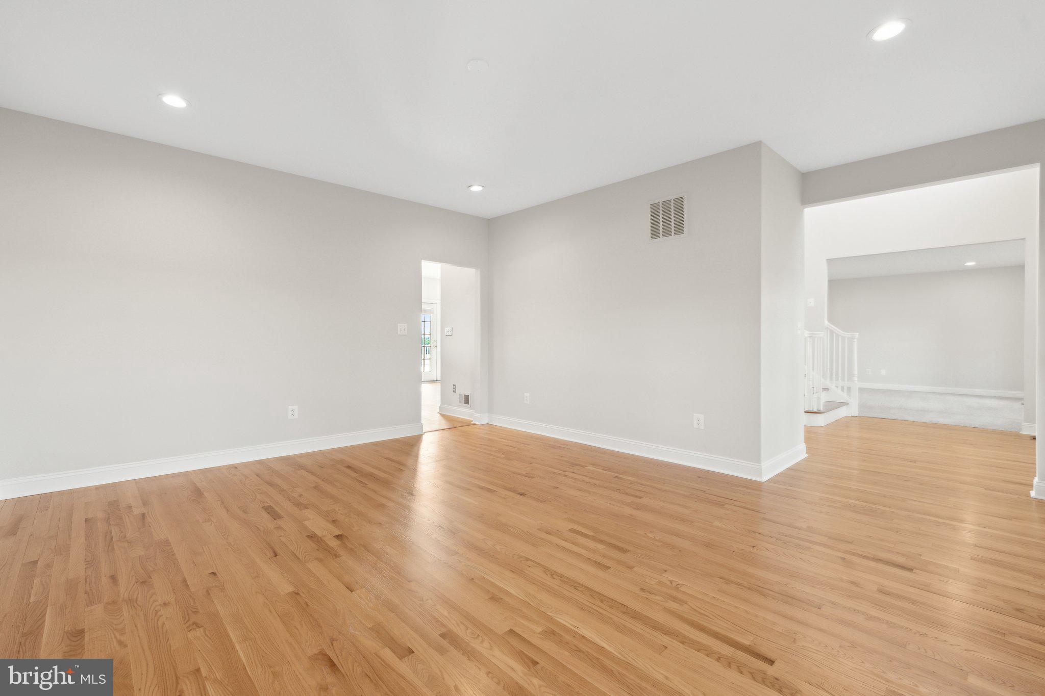 LONGMOOR FARM ESTATES - Residential