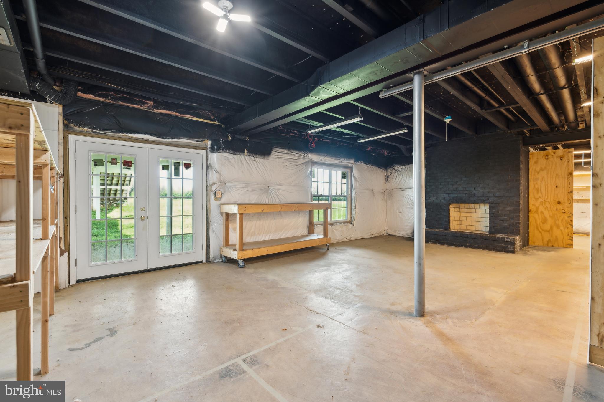 LONGMOOR FARM ESTATES - Residential