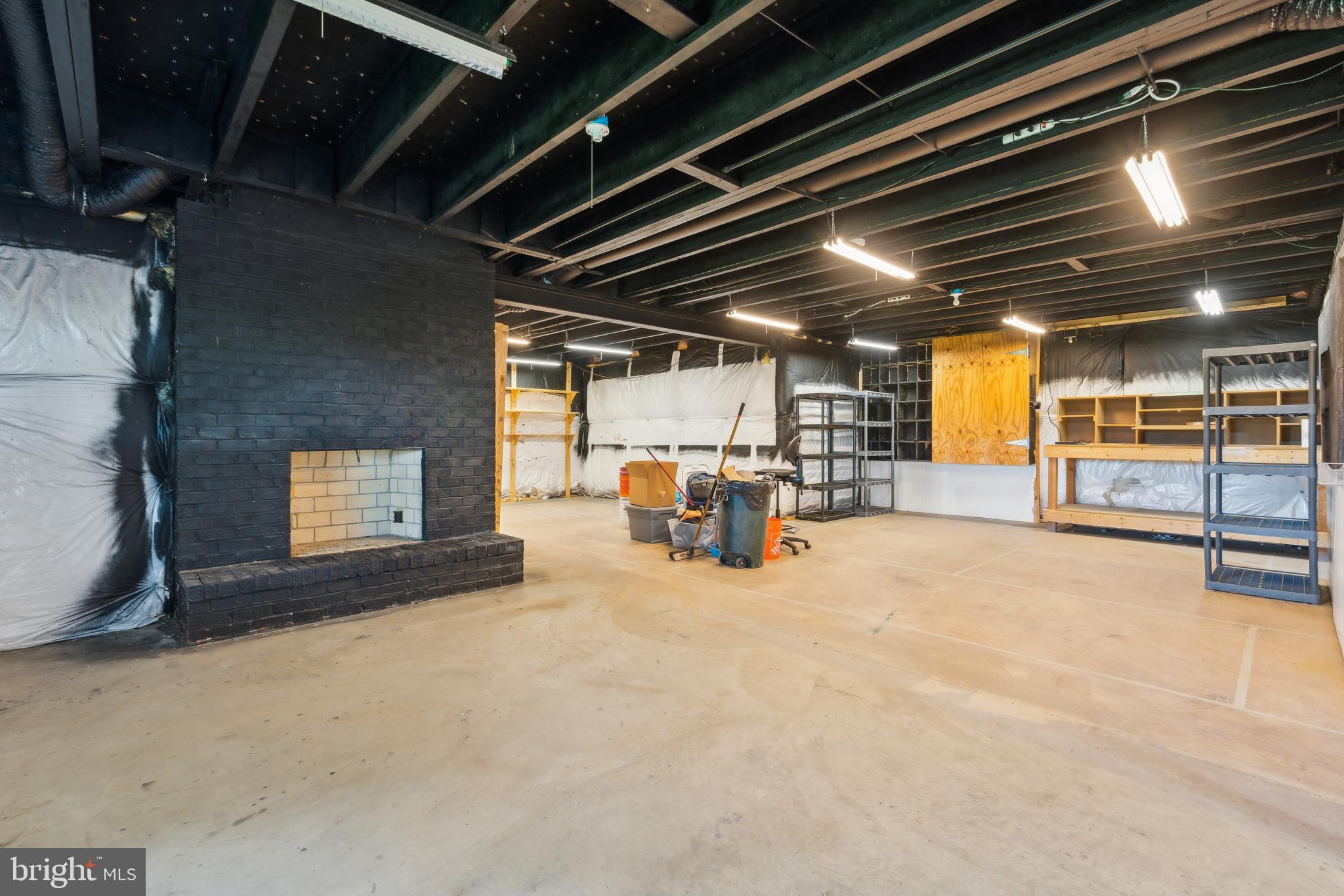 LONGMOOR FARM ESTATES - Residential