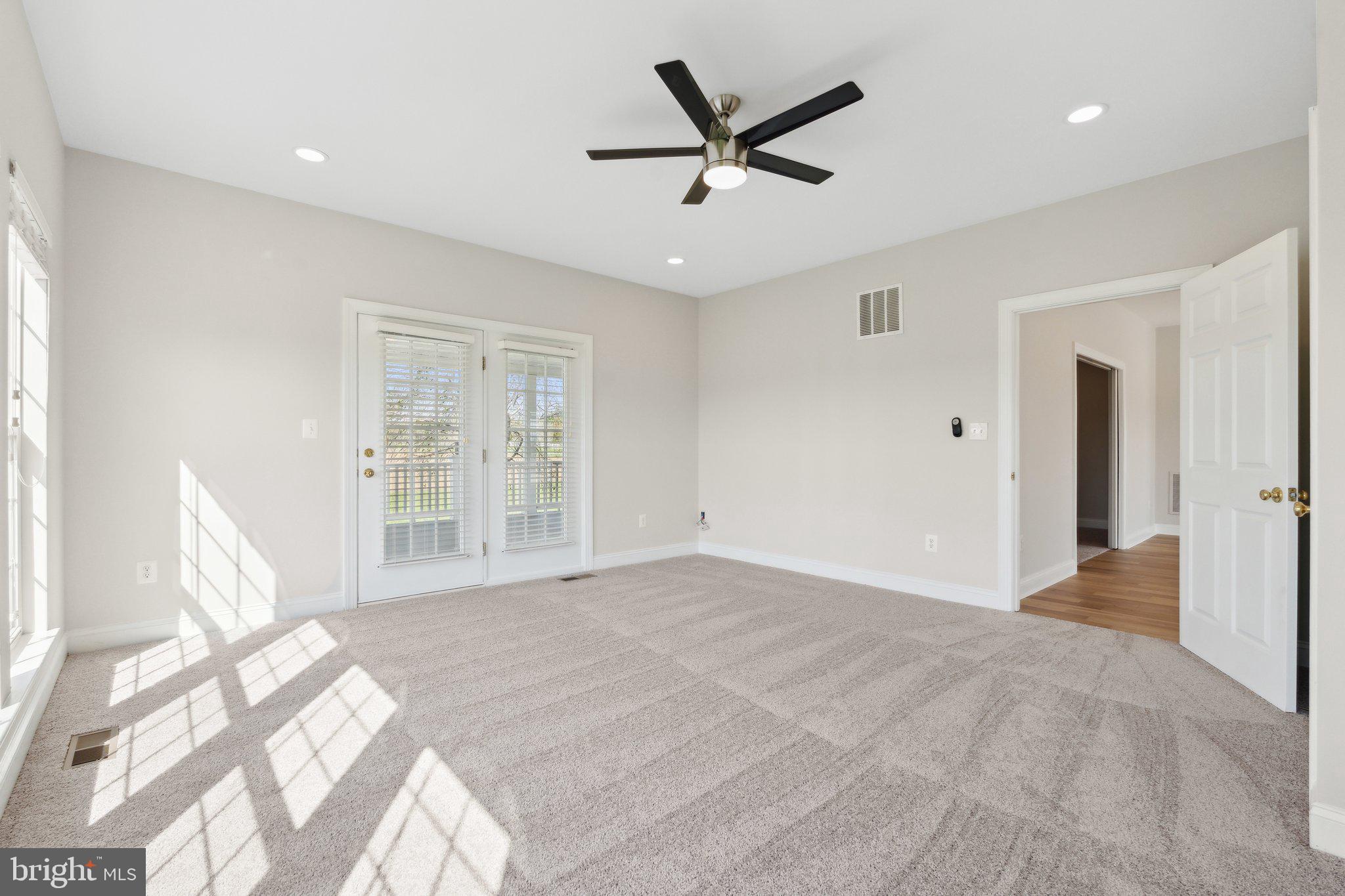 LONGMOOR FARM ESTATES - Residential