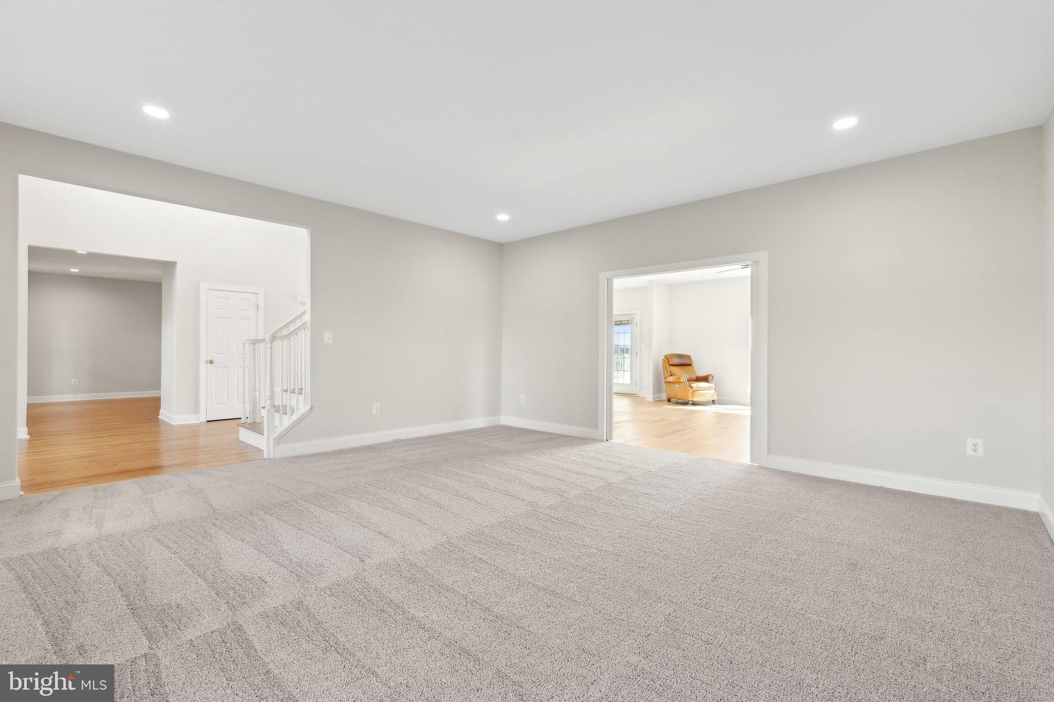 LONGMOOR FARM ESTATES - Residential