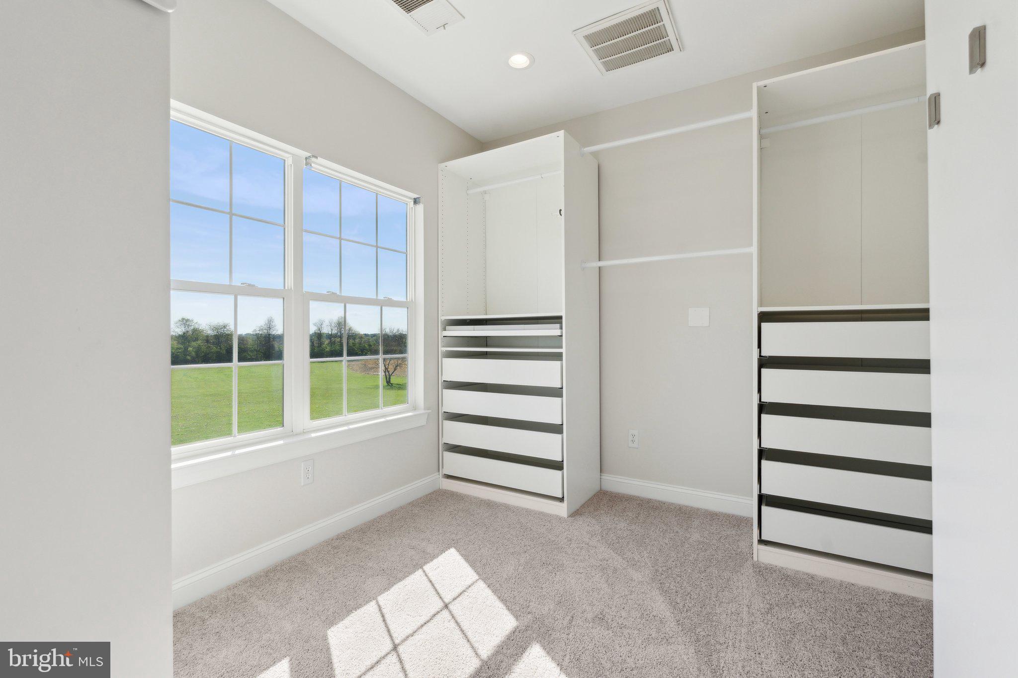 LONGMOOR FARM ESTATES - Residential