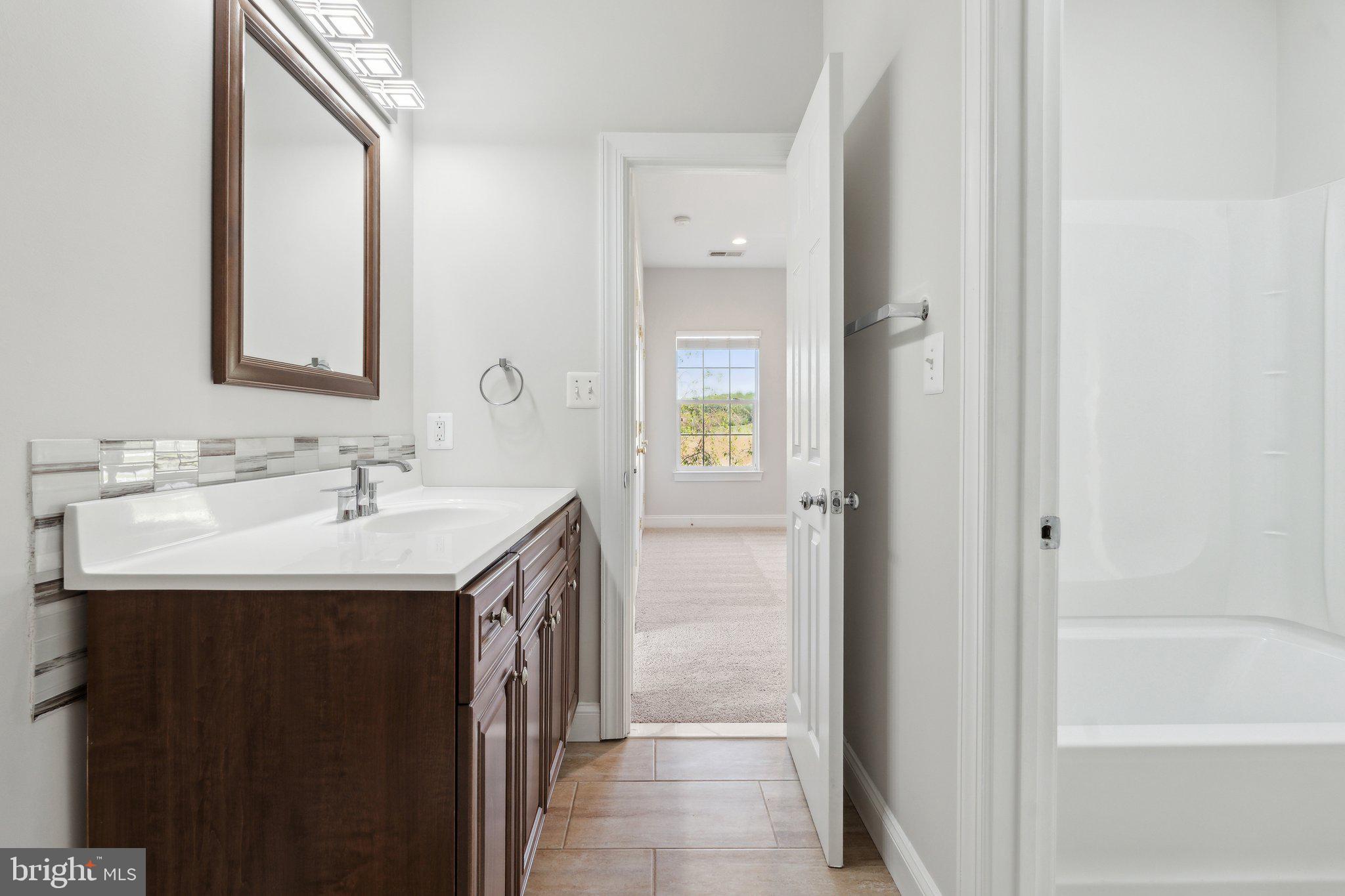 LONGMOOR FARM ESTATES - Residential