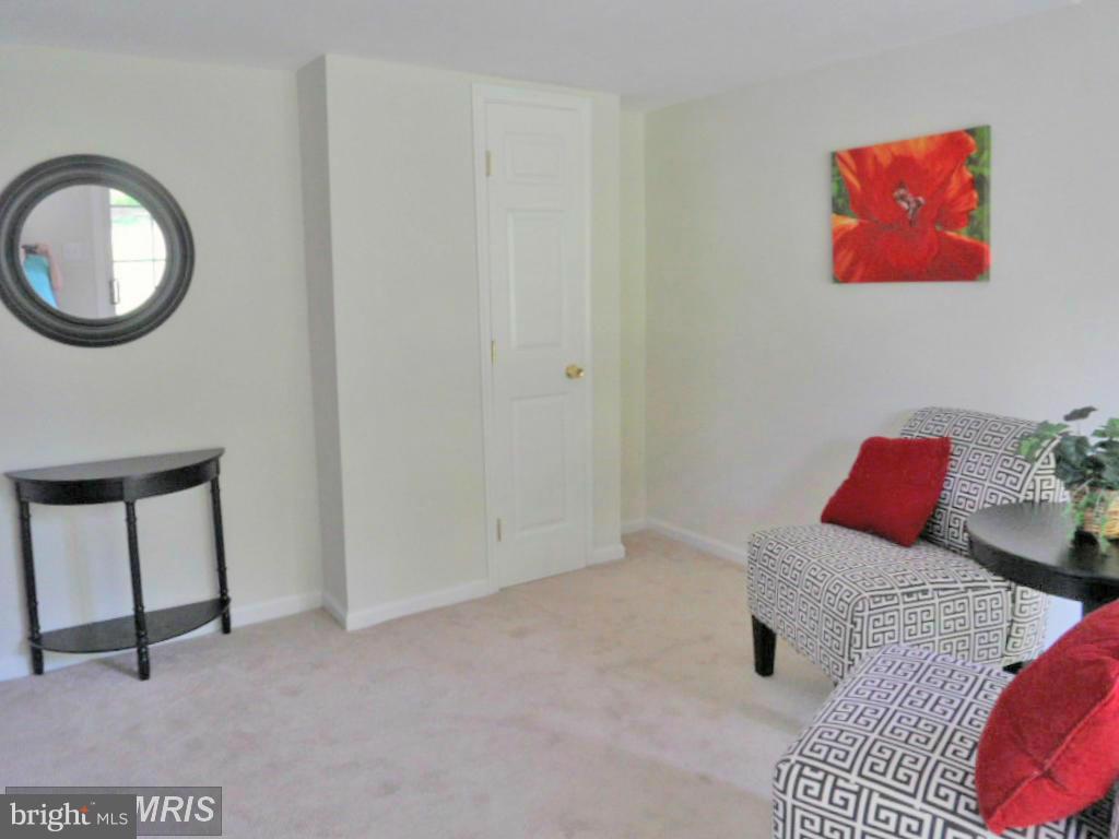 HOYLES MILL VILLAGE - Residential Lease