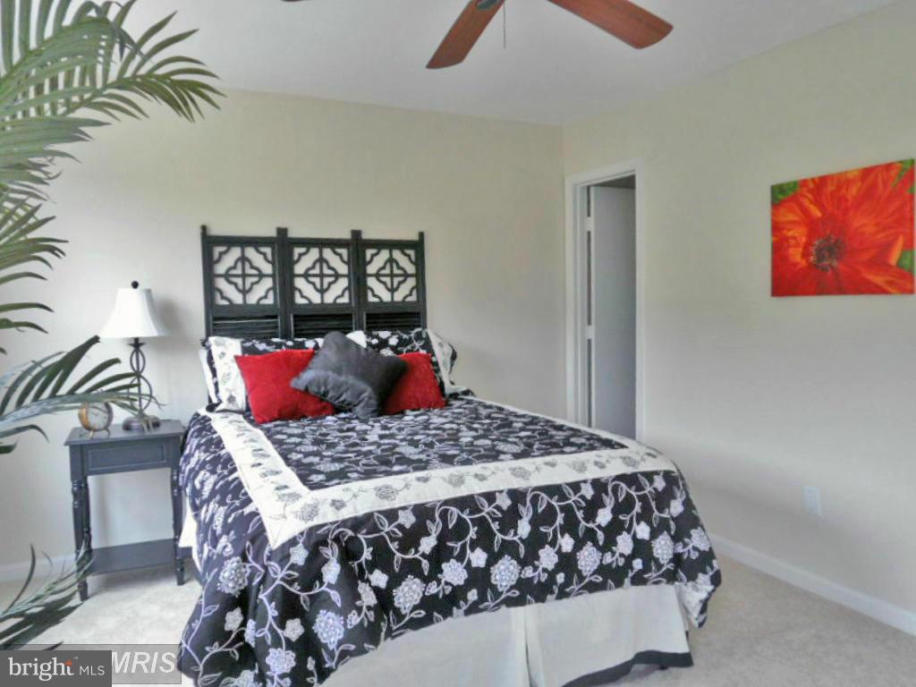 HOYLES MILL VILLAGE - Residential Lease