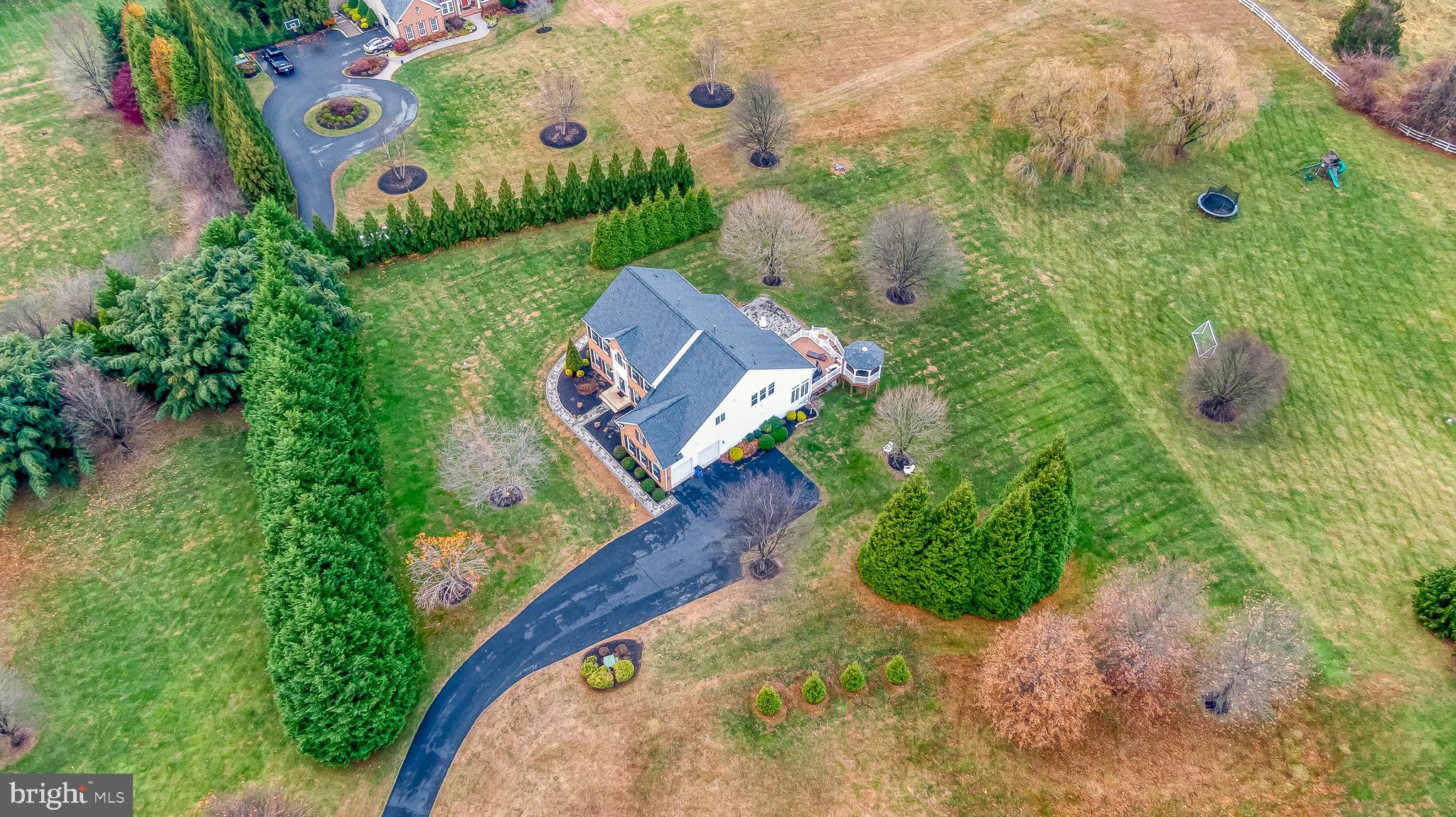 COLVARD MANOR - Residential