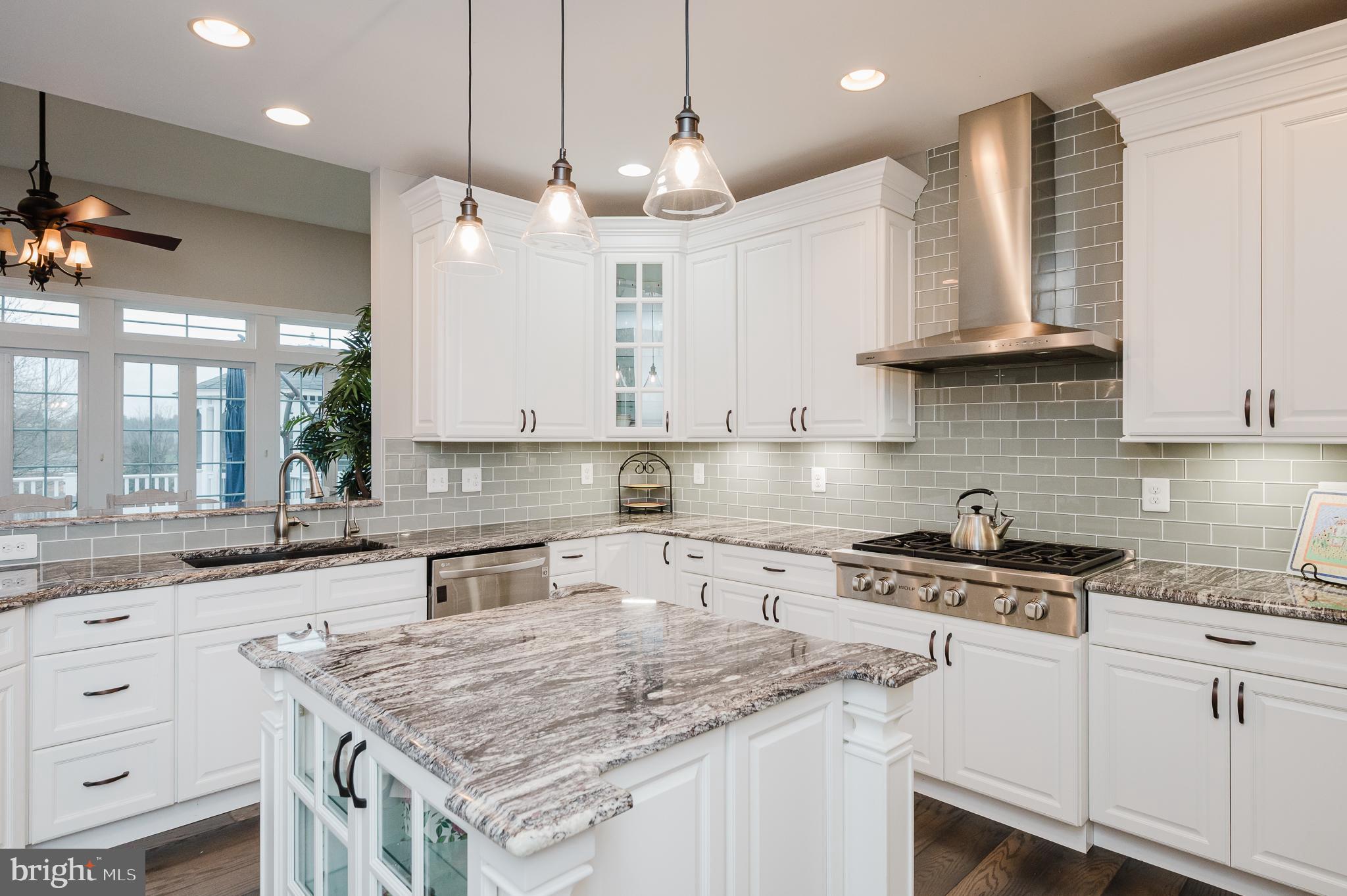 COLVARD MANOR - Residential