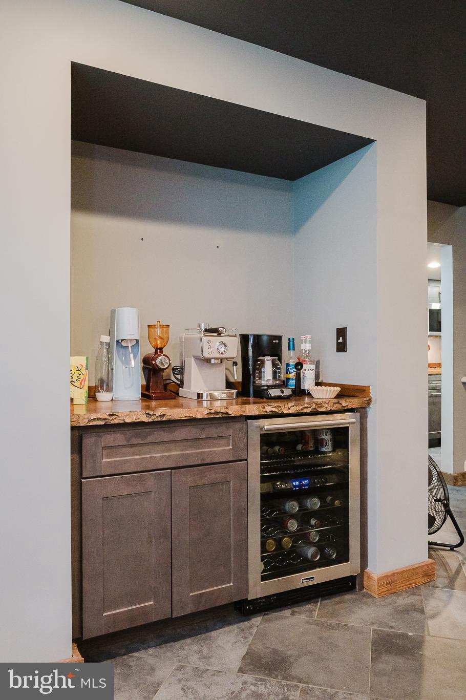 COLVARD MANOR - Residential