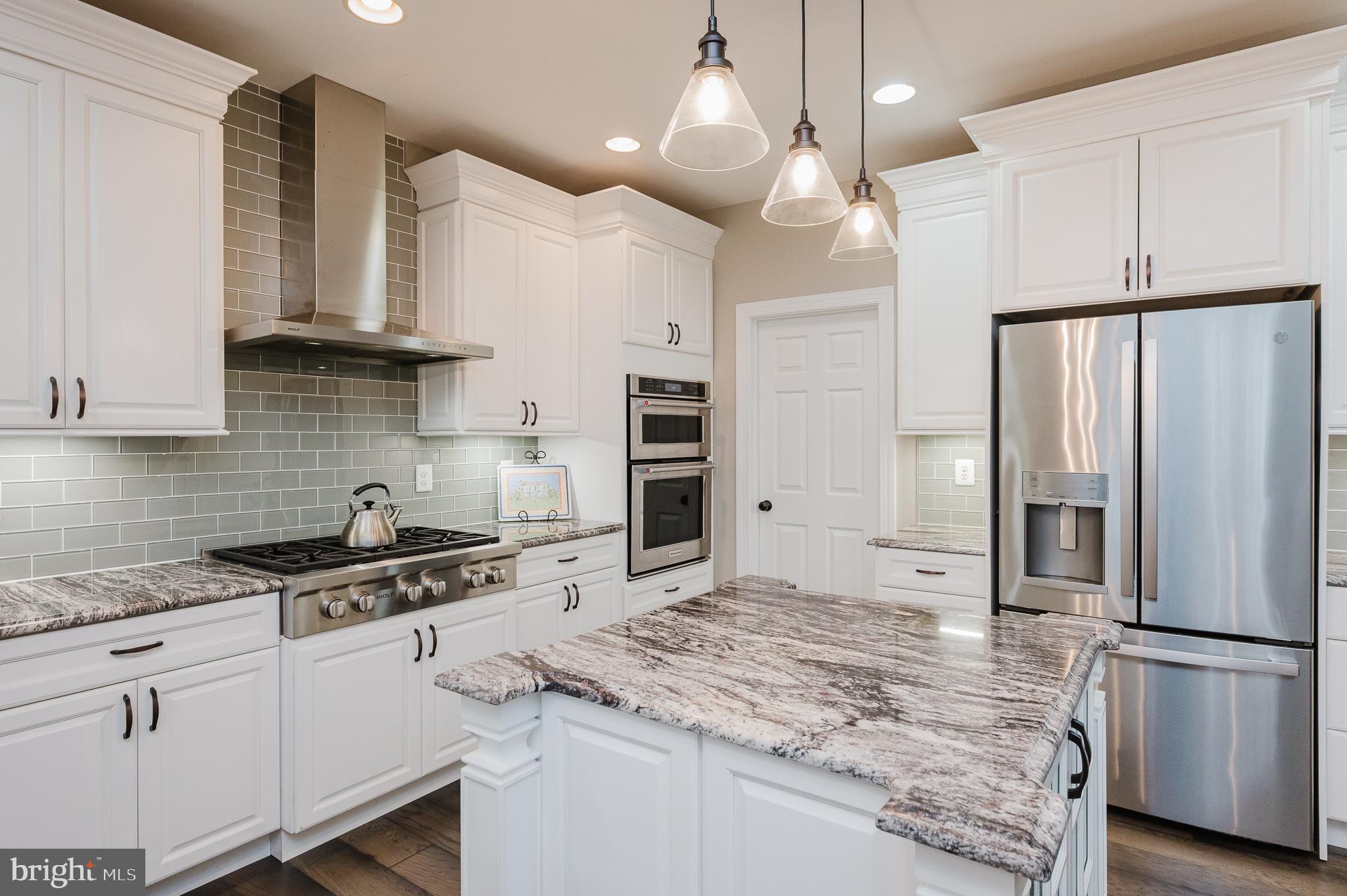 COLVARD MANOR - Residential