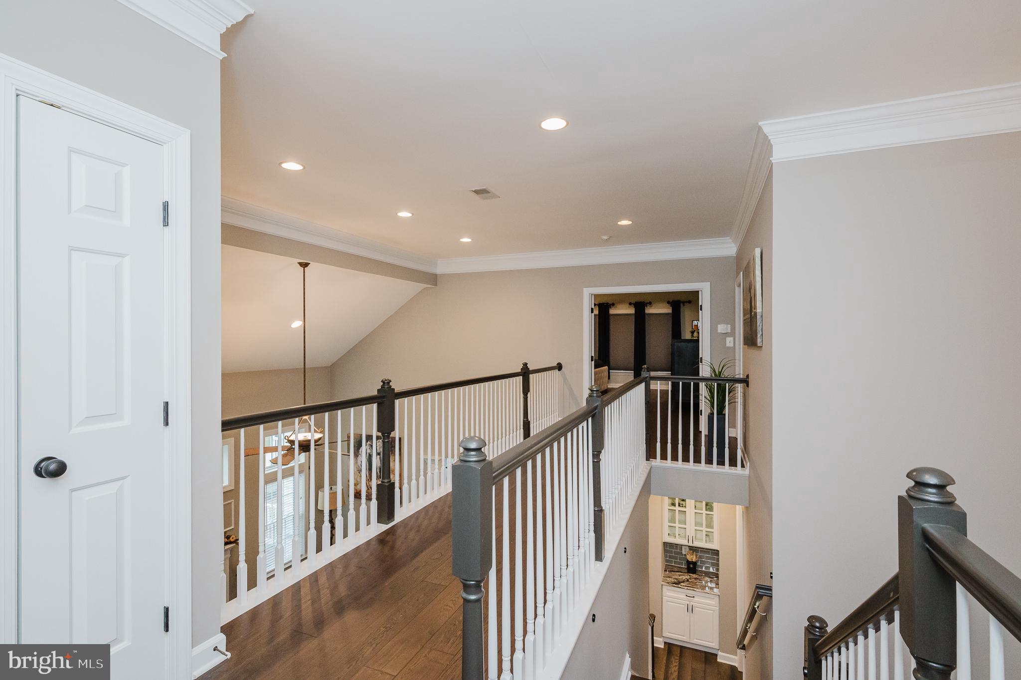 COLVARD MANOR - Residential