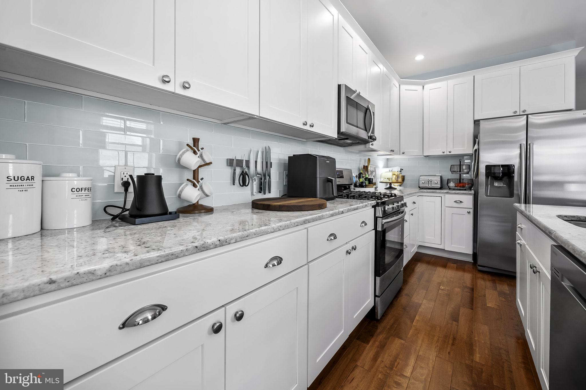 HAMPDEN HISTORIC DISTRICT - Residential