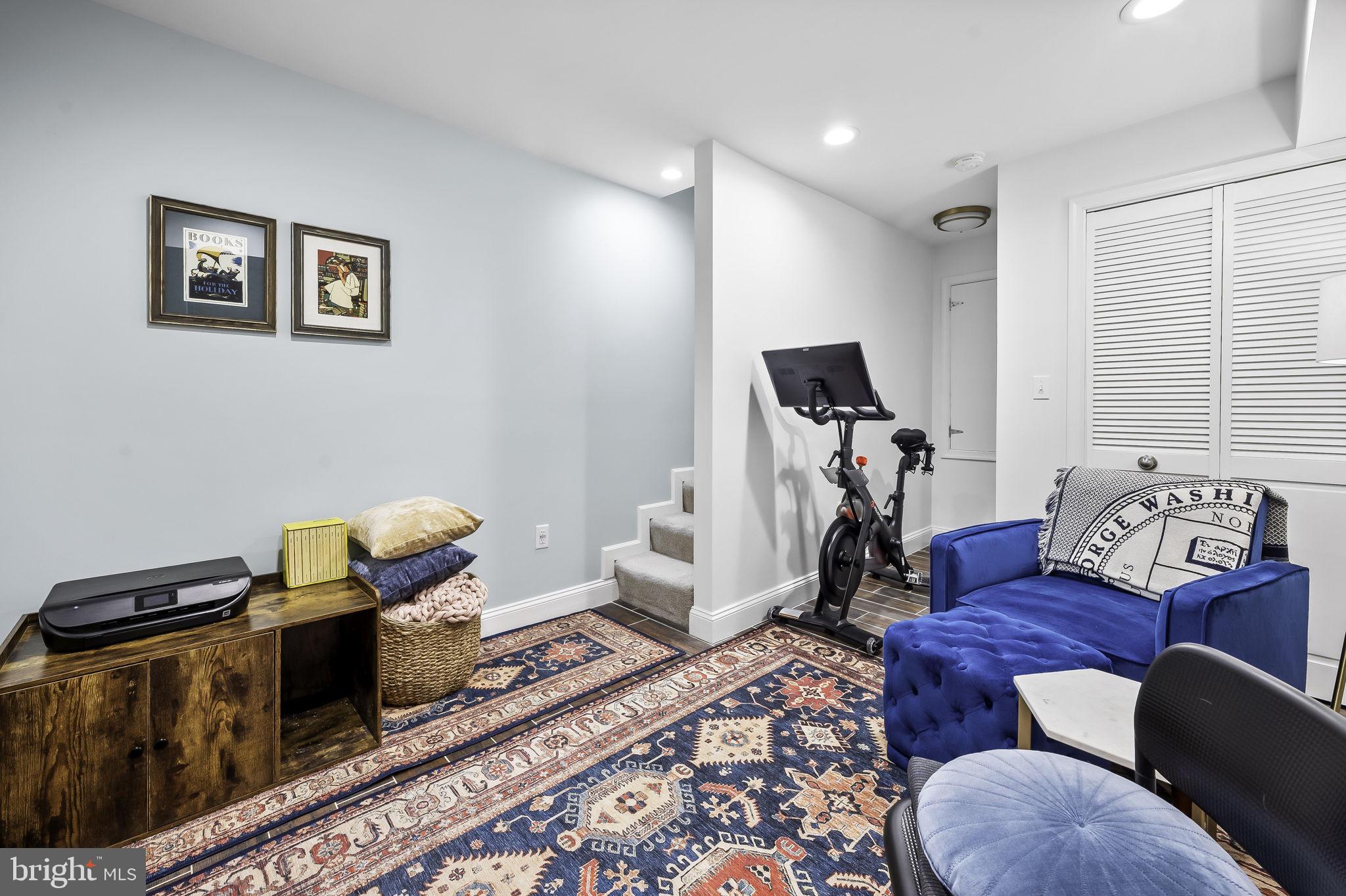 HAMPDEN HISTORIC DISTRICT - Residential