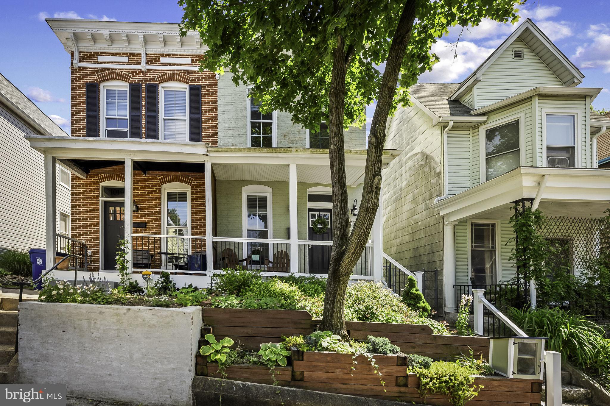 HAMPDEN HISTORIC DISTRICT - Residential