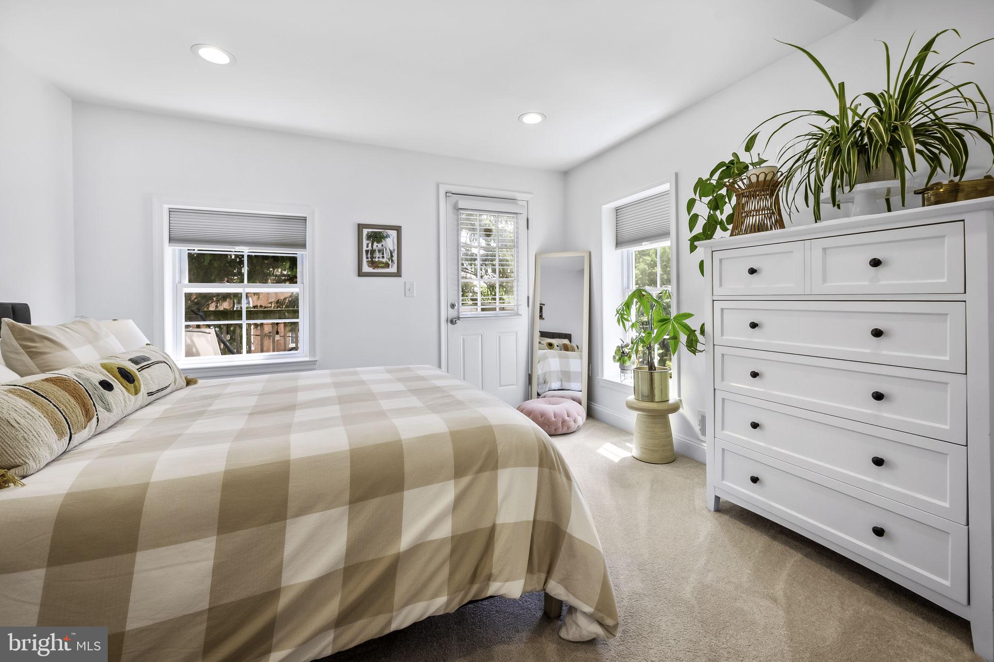 HAMPDEN HISTORIC DISTRICT - Residential