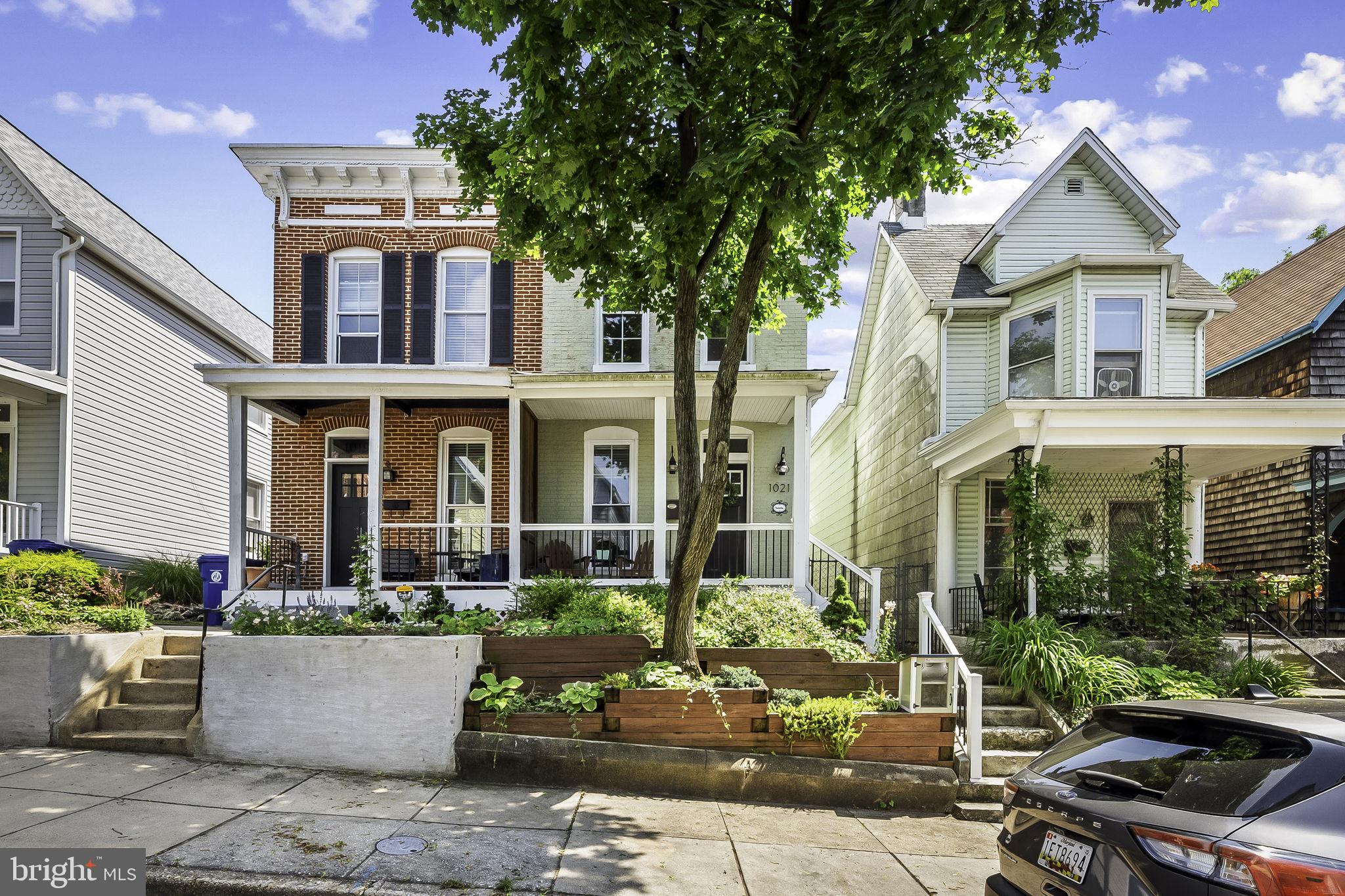 HAMPDEN HISTORIC DISTRICT - Residential