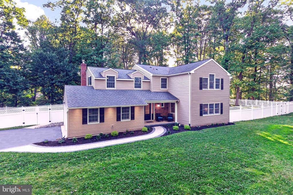 Photo of 517 N Whitford Road, EXTON, PA 19341 (MLS # PACT2124790)