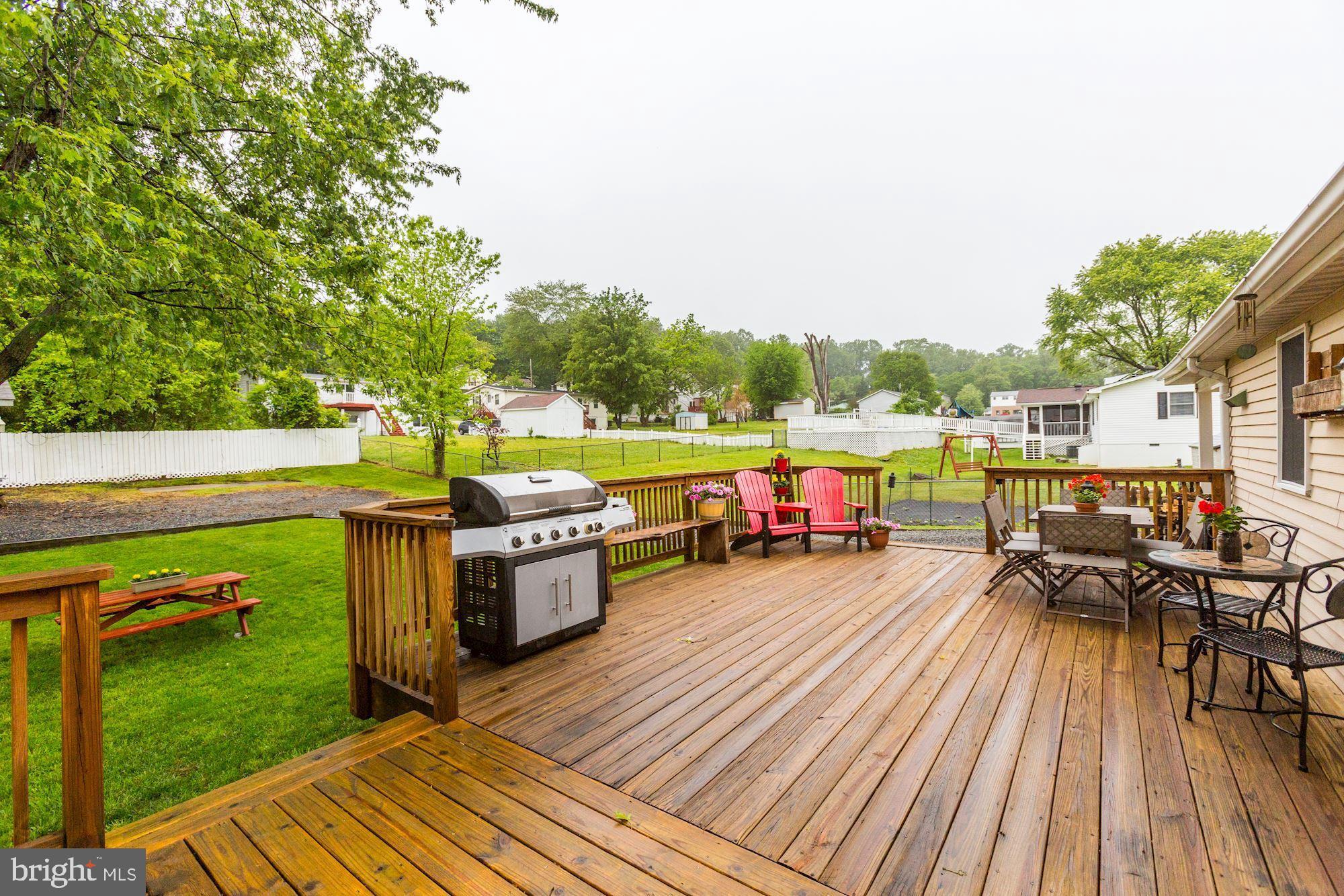 SAVAGE MEADOWS - Residential