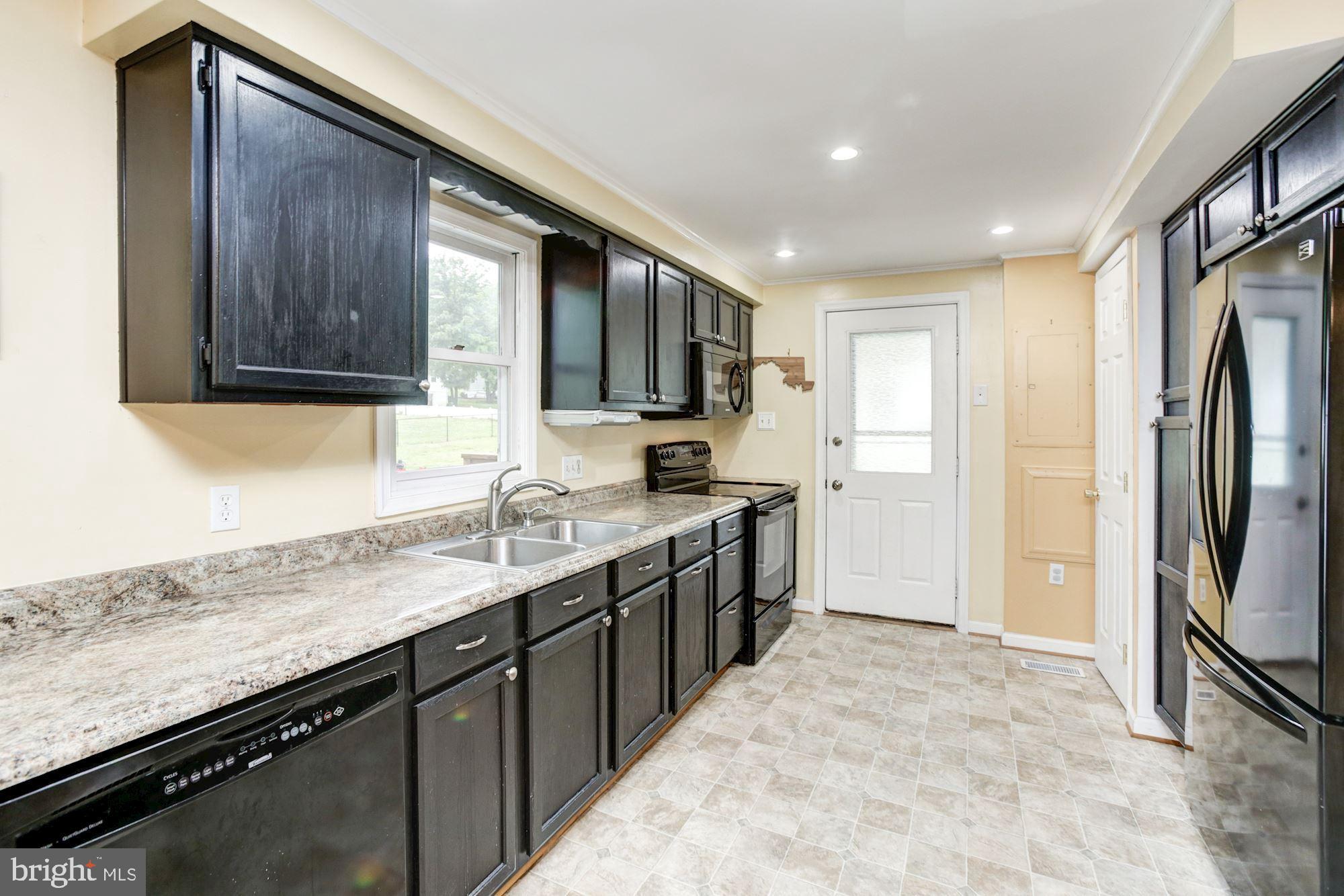 SAVAGE MEADOWS - Residential