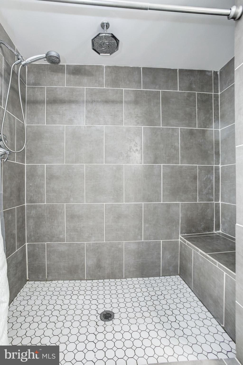 SAVAGE MEADOWS - Residential