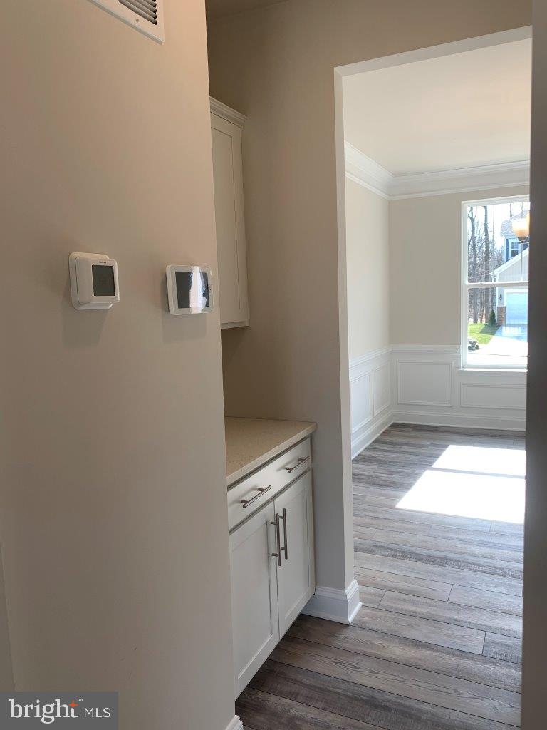 SHELTON KNOLLS - Residential