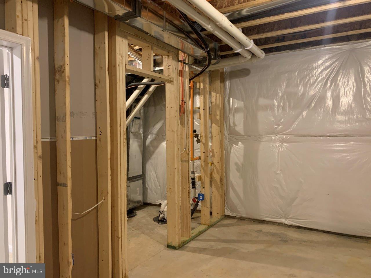 SHELTON KNOLLS - Residential