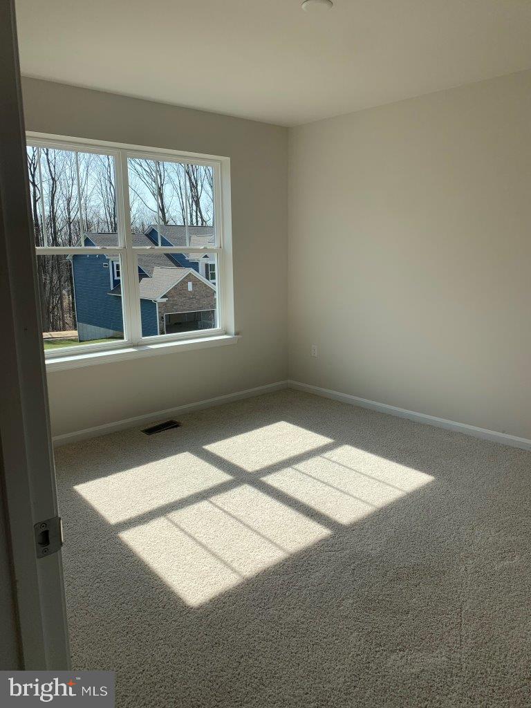 SHELTON KNOLLS - Residential