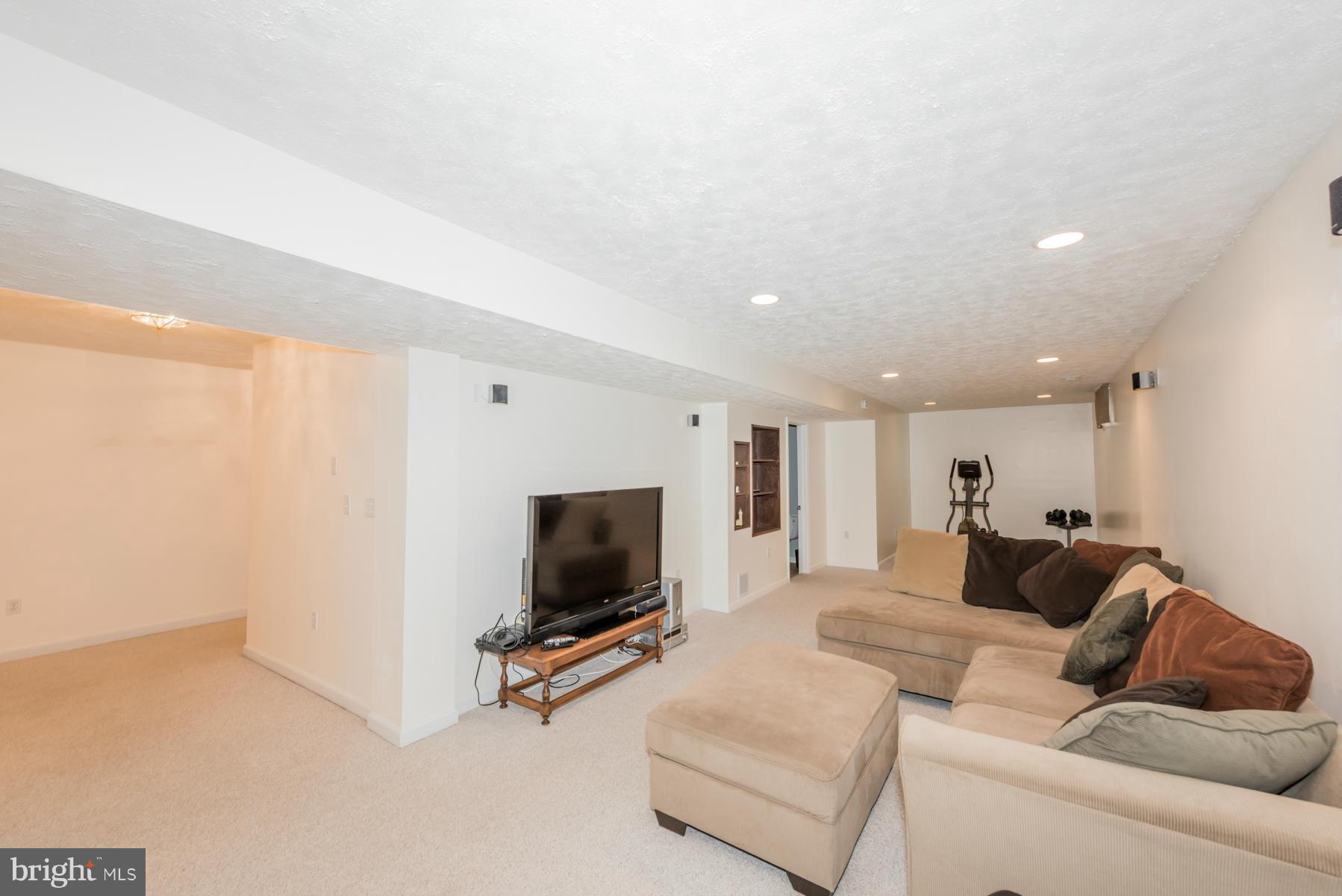 ECKER'S HOLLOW - Residential