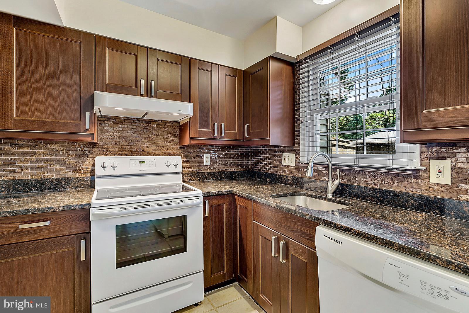 DOMINION HEIGHTS - Residential