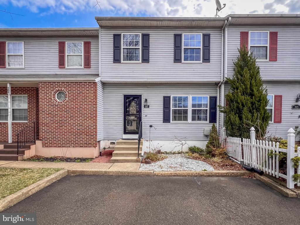 CAMBRIDGE ESTS - Residential