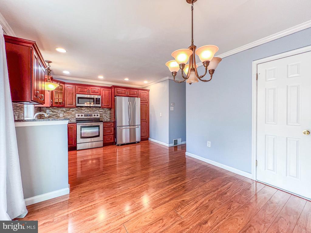 CAMBRIDGE ESTS - Residential