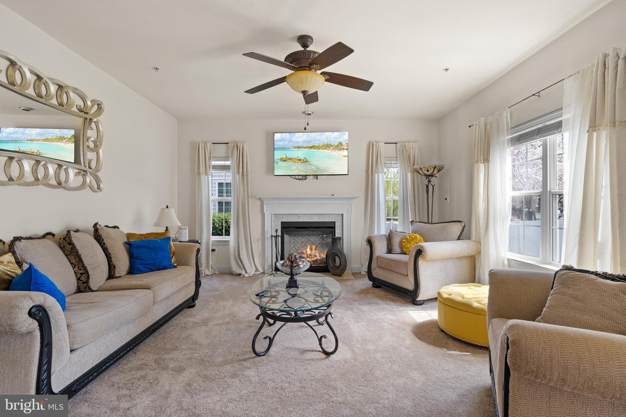 NORTH POINTE - Residential